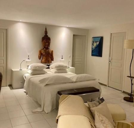 La Cactee Singuliere Bed & Breakfast Beziers Exterior photo
