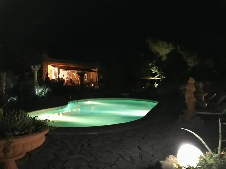 La Cactee Singuliere Bed & Breakfast Beziers Exterior photo
