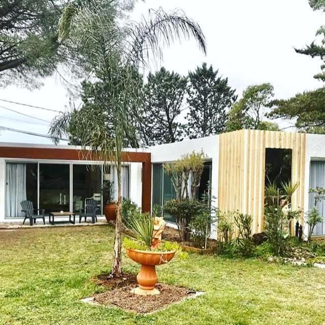 La Cactee Singuliere Bed & Breakfast Beziers Exterior photo