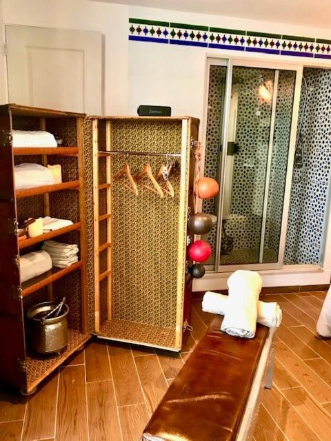 La Cactee Singuliere Bed & Breakfast Beziers Exterior photo